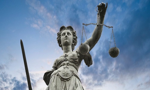 La démission du juge Helena Jaderblom