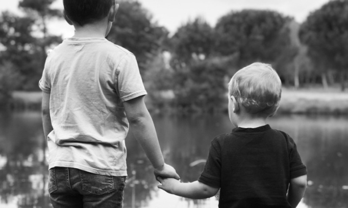 Pour que Noé puisse intégrer la même école que son frère