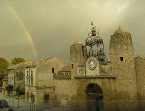 Non, à la fermeture d'une classe à Camaret-sur-Aigues