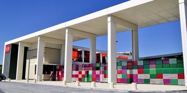 Oui à la création d’une section Sciences et Technologies de Laboratoire à Louis Feuillade !