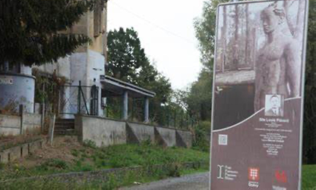 Non au terrain de foot devant l'ancienne auberge de Bougnies !