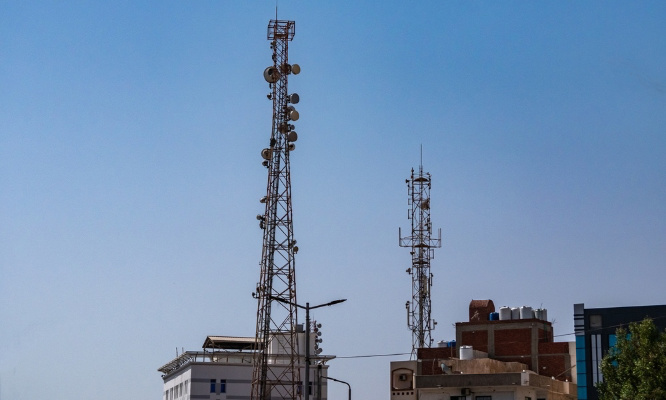 Stop au projet d'antenne relais proche des habitations à Chaumont le Bourg (63) !