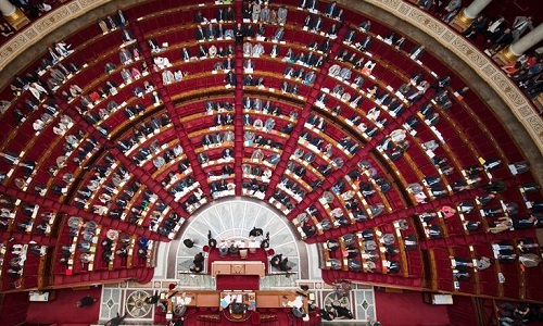 Pour une économie dans notre gouvernement !