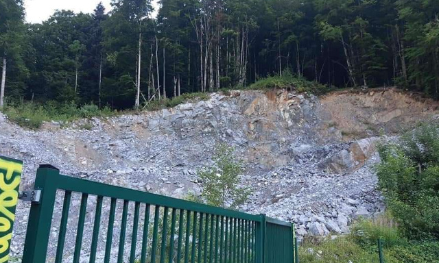 Contre l' exploitation de la carrière des Tines par l’entreprise DECREMPS BTP.