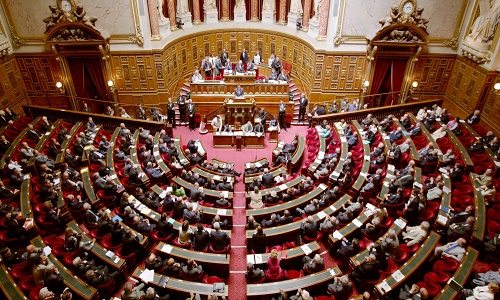 Suppression du sénat et réduction du nombre de députés