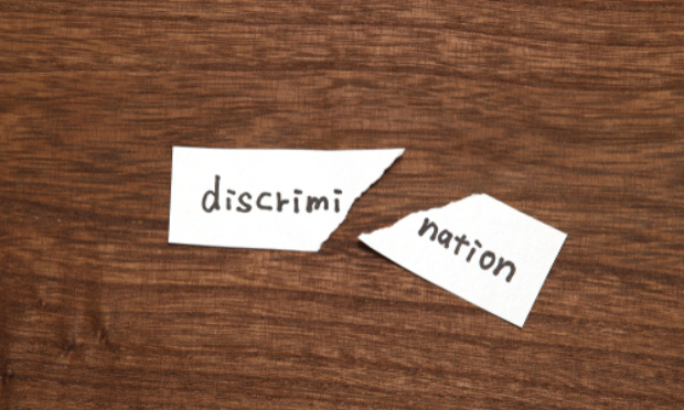 Non aux discriminations. Non à la grossophobie en toute circonstance.