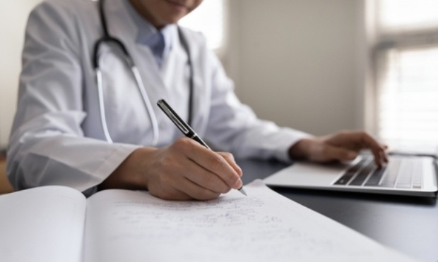 Formons davantage de médecins !