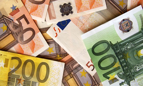 Un plafond généralisé à 7000 € de pension de fin de carrière pour tous les Politiques et Fonctionnaires