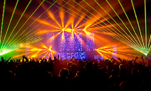 Sauvons les chiens d'une mort tragique dans les concerts de techno