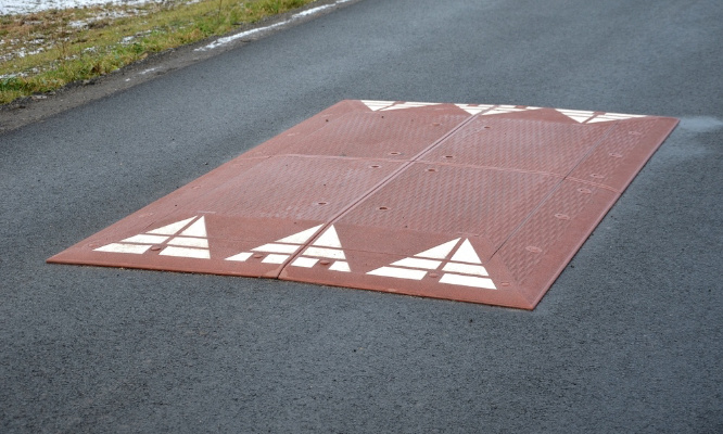 Pour le respect du code la route dans la rue George Sand !