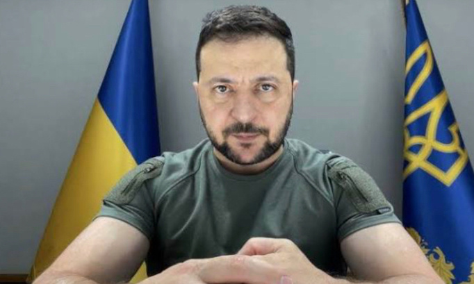 L&rsquo;UKRAINE DOIT &Ecirc;TRE AID&Eacute;E AU MAXIMUM /  UKRAINE MUST BE HELPED AS MUCH AS POSSIBLE