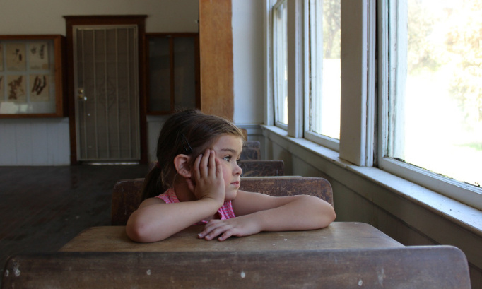 STOP nos enfants ne sont pas des adultes ni des intellectuels, tous r&eacute;clamons un moratoire et un vrai changement profond de l'Education Nationale, tous sommes oppos&eacute;s au fichage des enfants etc