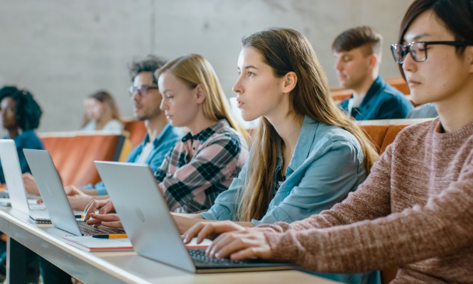 Nous prions à l'UPEC de revoir son organisation et de ne plus rendre la CCE obligatoire