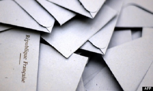 Vote blanc, rayé, barré, nul, enveloppe vide, tous comptabilisés ensemble !