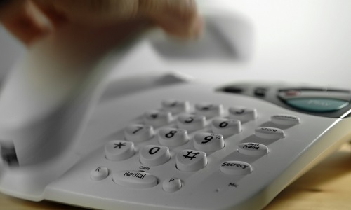 Contre la disparition du téléphone fixe