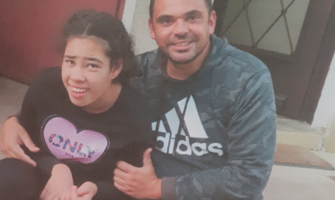 Tous unis pour Kayla : avec handicap, le droit à l'éducation pour tous !