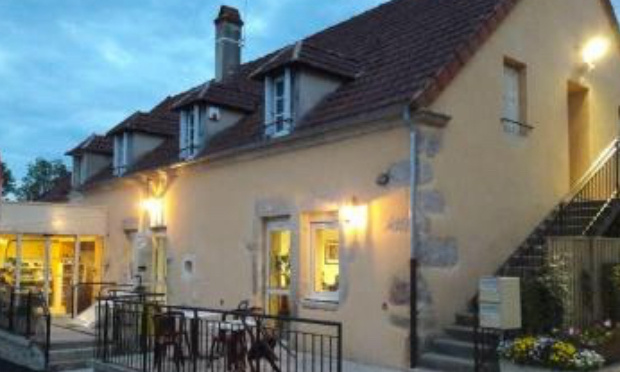 Contre la procédure de résiliation du bail de l’Embuscade par la mairie de Magny !