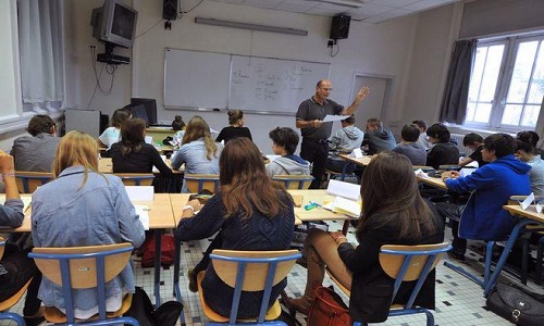 Que Monsieur Hilairet soit le professeur des terminales L en 2016-2017