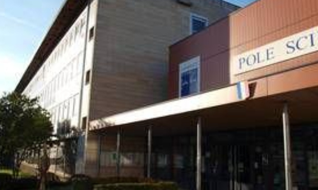 Nous voulons une réévaluation de notre examen de base de données !