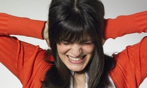 L'arrêt des nuisances sonores provoquées la nuit par 'le salon de thé' Le Black Lounge