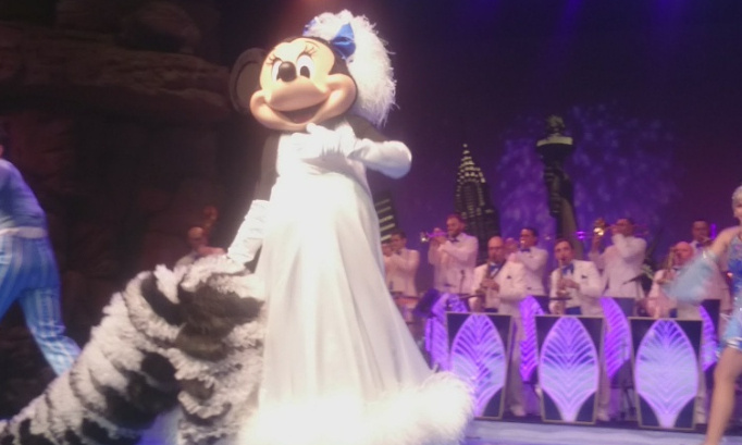 Pour que le spectacle de Mickey et le Bing bang de Noël reviennent à Noël 2023 !
