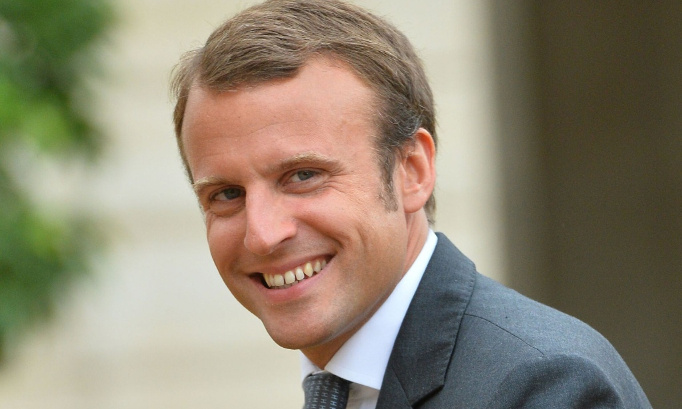 Pour la destitution du président de la République Emmanuel Macron !