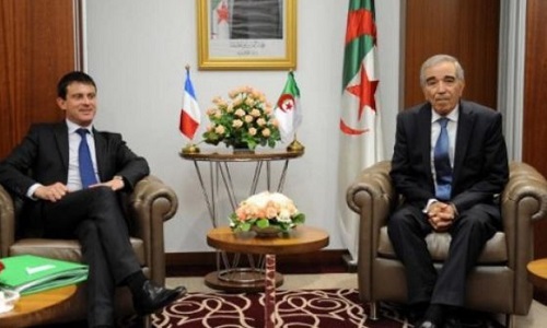 Contre l'arrestation d'un algérien qui donne son avis