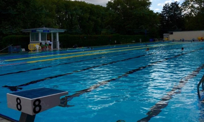 Réouverture du bassin extérieur (piscine) du centre nautique Raymond Boisdé de Bourges