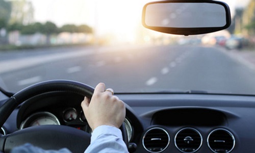 Pour que les hauts responsables français, députés, sénateurs, prefets, maires, anciens ministres, etc... suppriment leurs avantages en nature !