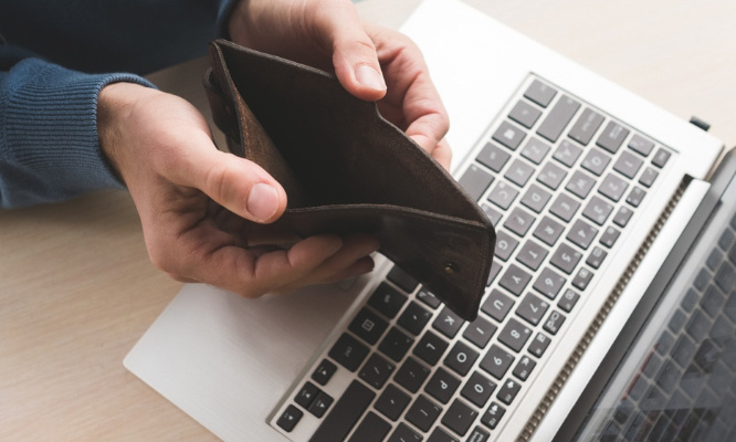 Pour l'interdiction des publicités de voyance !