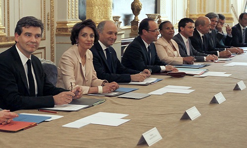 Exemplarité pour les politiques!