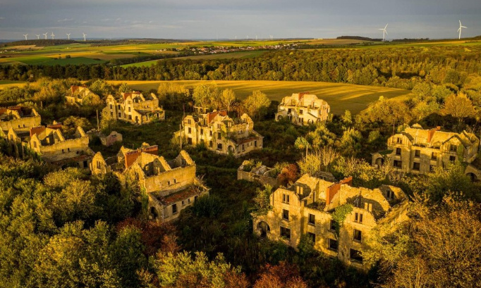 Stop au projet éolien et photovoltaïque sur le site historique du Ban Saint-Jean !