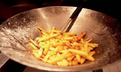 Pour remplacer la graisse de bœuf dans les frite(ries) belges ou ailleurs !