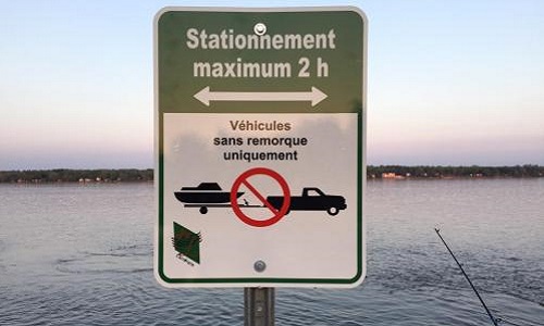 Rétablir l'ancienne signalisation pour les stationnements du quai