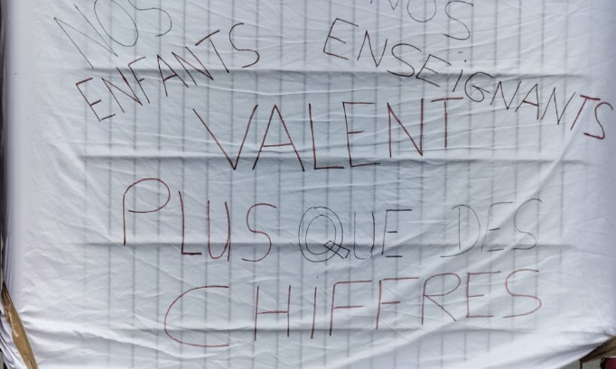 Non à la fermeture d'une classe à l'école Arc en Ciel de Notre-Dame-de-Cenilly ! !