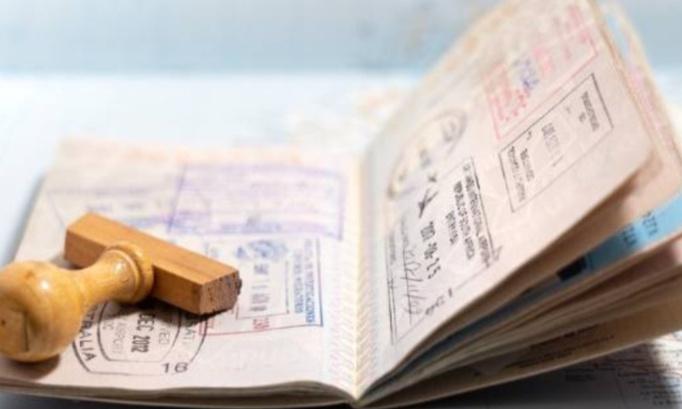 Pour une amélioration des délais de renouvellement des titres de séjour des étudiants étrangers