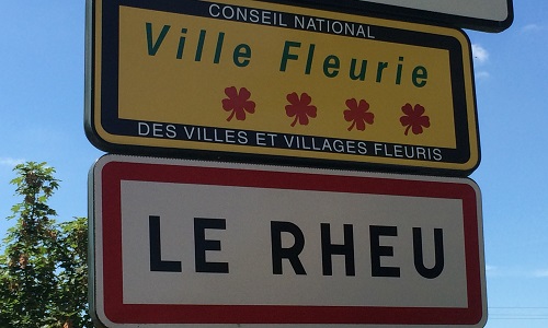 Rheusois d’aujourd’hui, nous ne voulons pas que les pavillons et les espaces verts de nos lotissements soient remplacés par des immeubles
