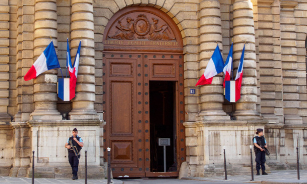 Que le regime spécial des députés et sénateurs soit inclus dans la réforme des retraites