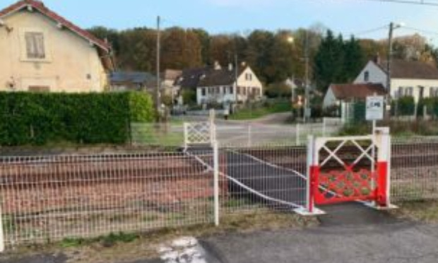 Réouverture du passage à niveau 27a d'HERICY