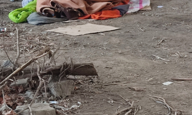 Non à l'expulsion des camps de sans-abris, oui à des solutions d'urgence !