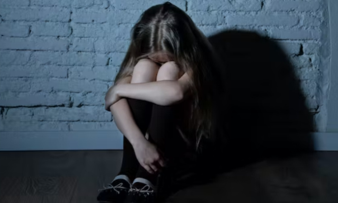 Placement mineur handicapé sourd/malentendant : agressions sexuelles sur mineur Menucourt