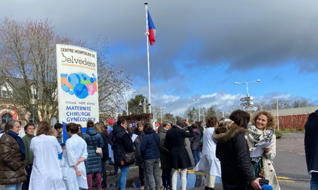 Non à la fermeture du standard du centre hospitalier du Belvédère, oui à un accueil humain pour nos patientes !