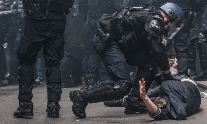 Justice pénale pour les exactions commises par les 'forces de l'ordre' !