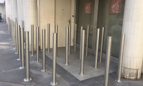 Pour l'interdiction des dispositifs anti-SDF !