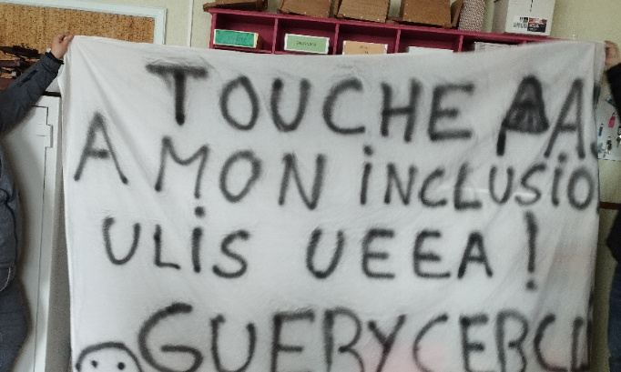Non a la fermeture de classe au groupe scolaire cerclier guery a Guéret en creuse