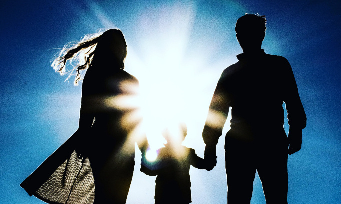 Pour la création d'une loi contre les adoptions internationales illégales en France