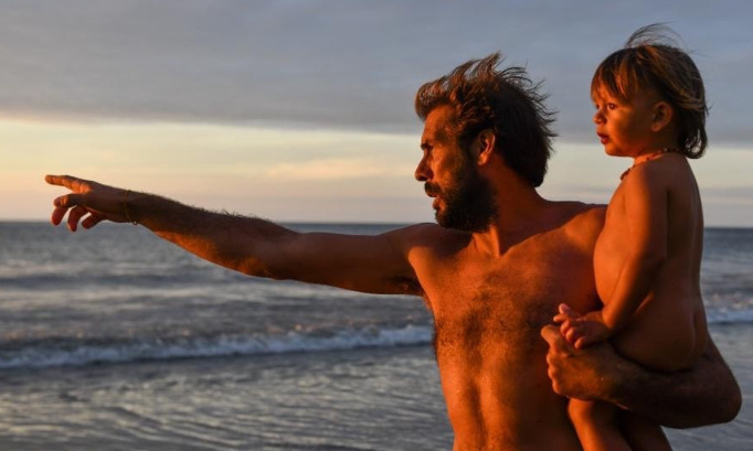 Ensemble, sauvons Léon mon fils qui a été enlevé par sa mère au Pérou ! / ¡Juntos, salvemos a León, mi hijo, secuestrado por su madre en Perú!