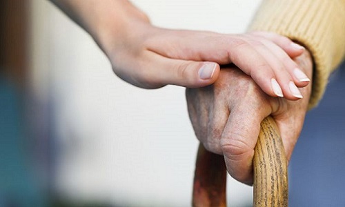 Une véritable surveillance de la gestion des tuteurs de personnes âgées