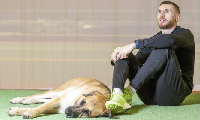 Justice pour l'athlète paralympique Timothée Adolphe refusé à bord d'un avion à cause de son chien-guide !