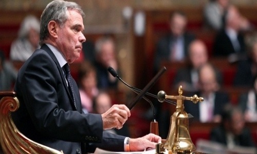 Voter des lois pour plus de sévérité envers les délinquants et les récidivistes, y compris les mineurs